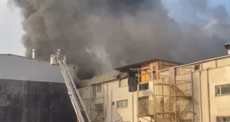 bagcilarda tekstil atolyesinde yangin ZS4VQBt4