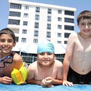 erzurumda portatif yuzme havuzu acildi VD3FvTmC