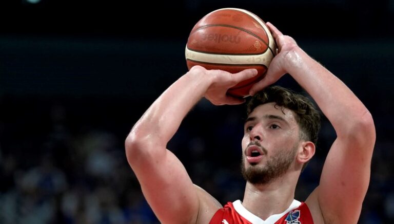 12 dev adam durdurulamiyor 20 sayi fark ve 4te 4 4maIpULa