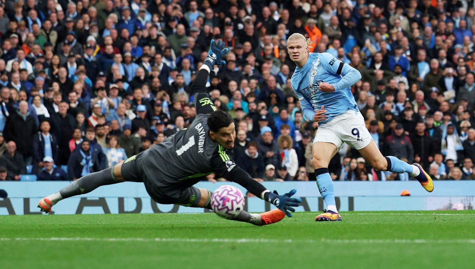 altay bayindir oynadi manchester united manchester citye farkli yenildi NVk5RINK