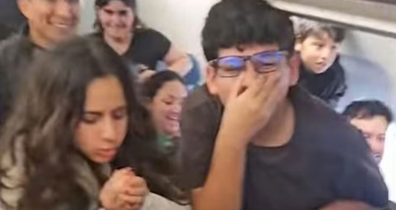 10 santimlik yolcu ucaga 2 saat rotar yaptirdi xf2DhcUL.jpg