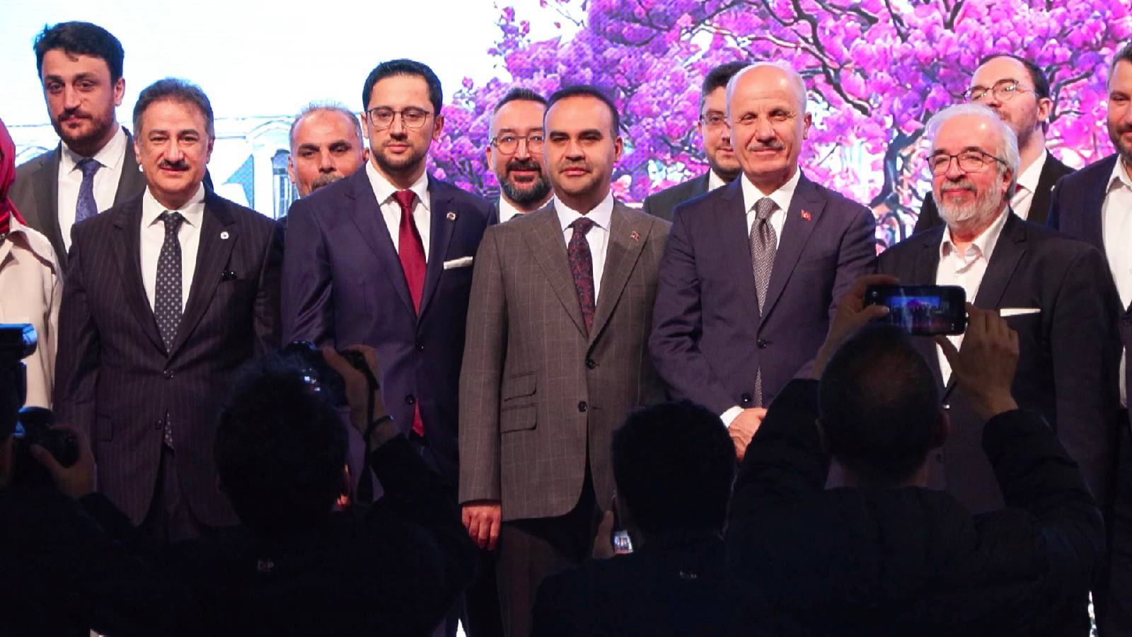 bakan kacir mill gelirimizin yuzde 14unden fazlasini arastirma gelistirmeye ayiriyoruz XwcVJVfG.jpg