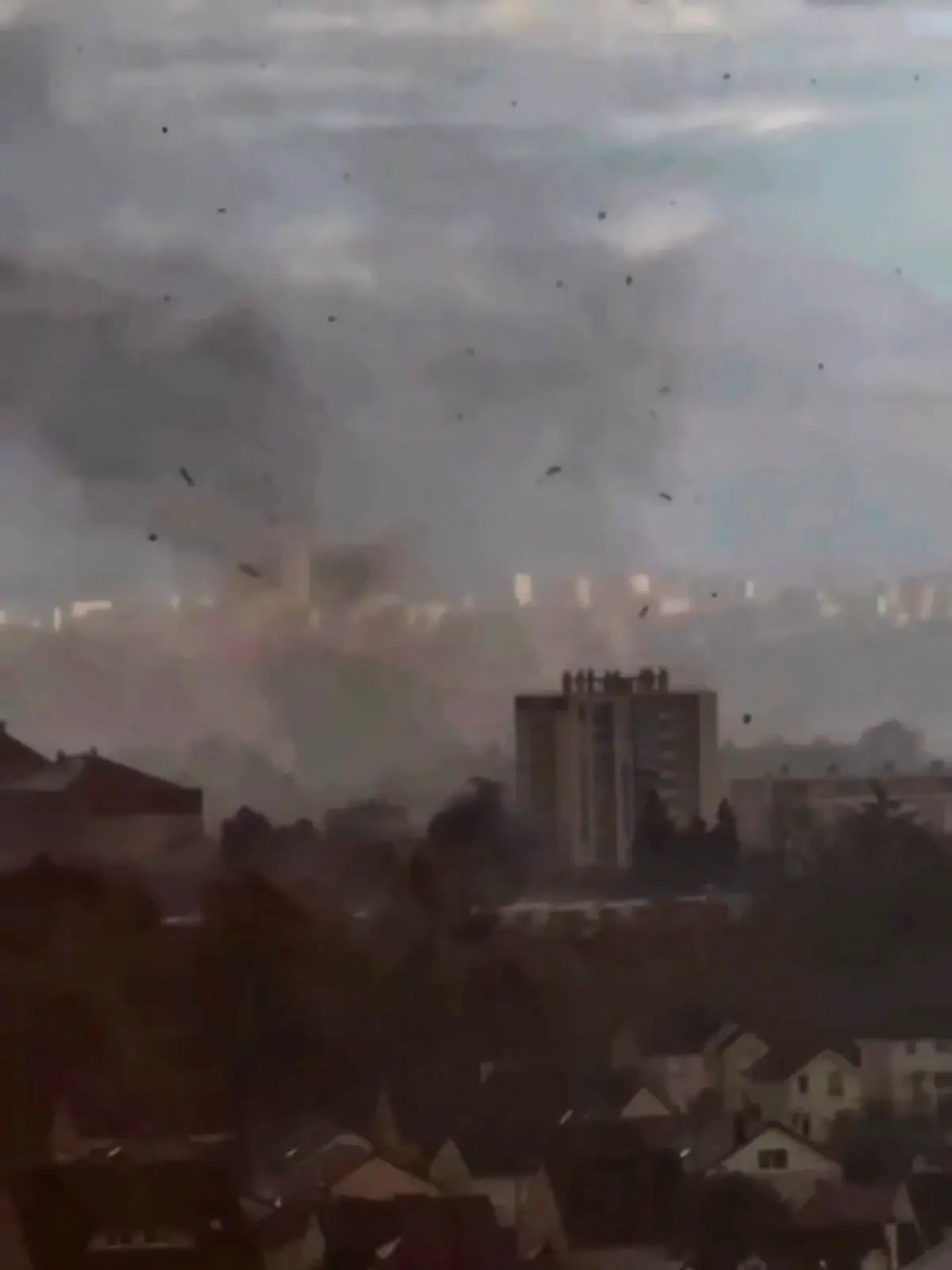 fransada hortum faciasi 1 olu 10 yarali vUMdSJkF.jpg