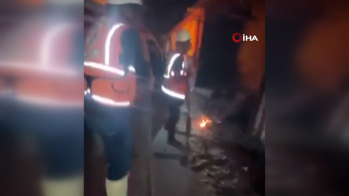 israil ateskese ragmen gazzede sivil araci vurdu hYNbUhIu.jpg