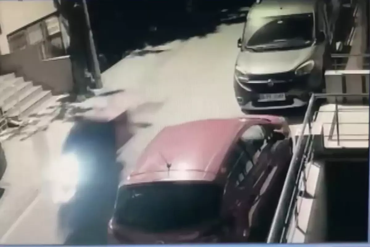 istanbulda park halindeki motosikletleri calan supheliler tutuklandi n2Hxgqrt