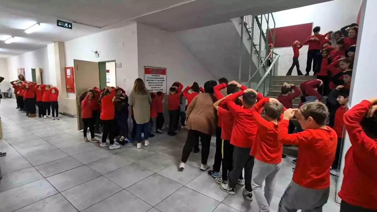 tekirdagda deprem tatbikati basariyla gerceklestirildi wDcPG41g.jpg