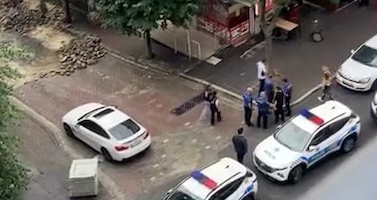 Kavgada esnaftan bıçak istedi, alamayınca bakın ne yaptı… Haber gorseli